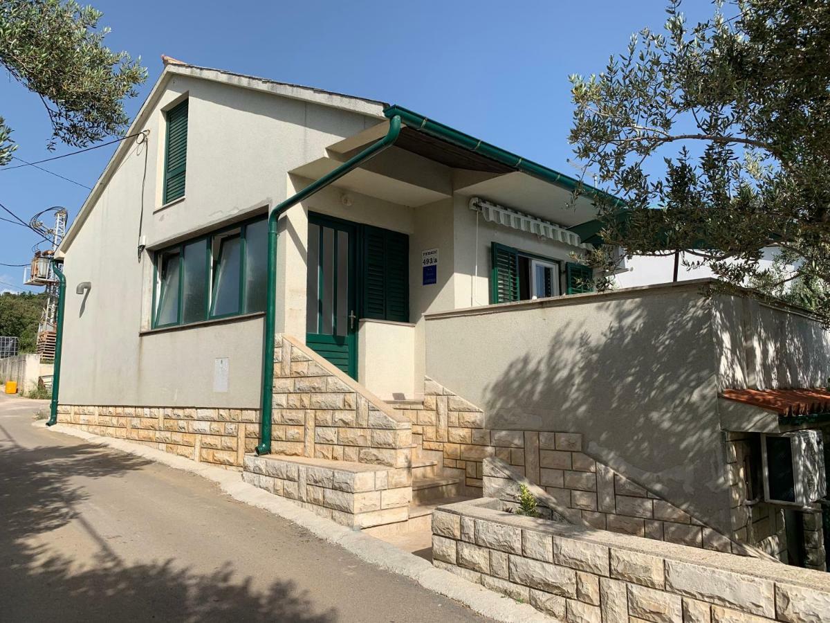 Apartment Trgici Barbat na Rabu Exterior photo